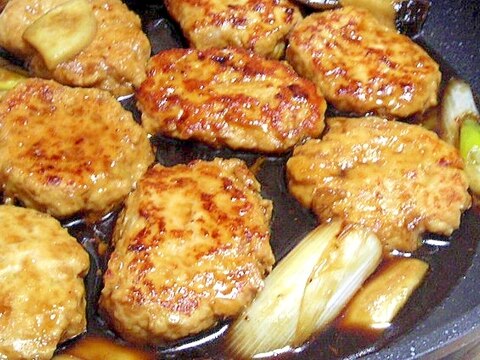 鶏つくねの照り焼き☆黄身添え